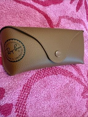 New Ray-Ban Brown Sunglasses Case